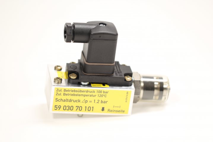 59 030 70 101 maintenance switch with indicator