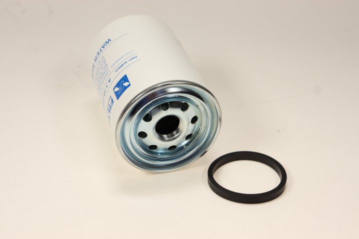A110GW03 oil filter (spin-on)