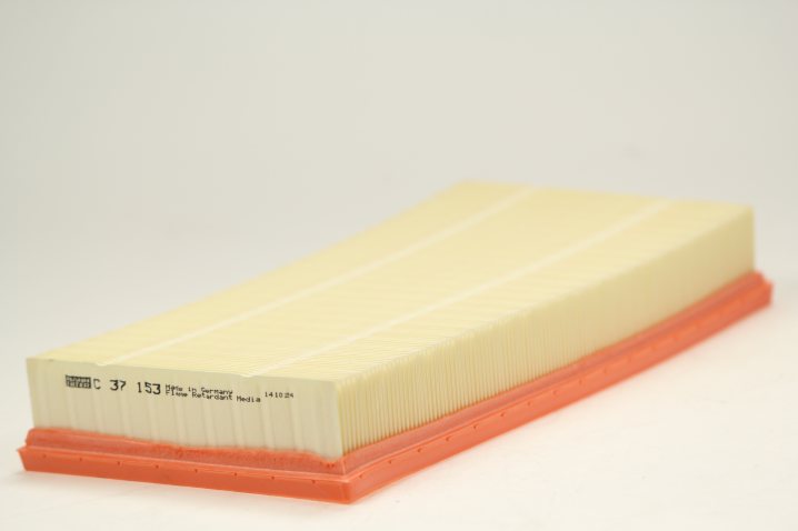 C 37 153 air filter element