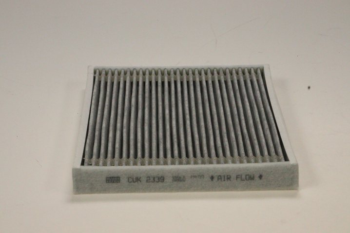 CUK 2339 cabin air filter (activated carbon)