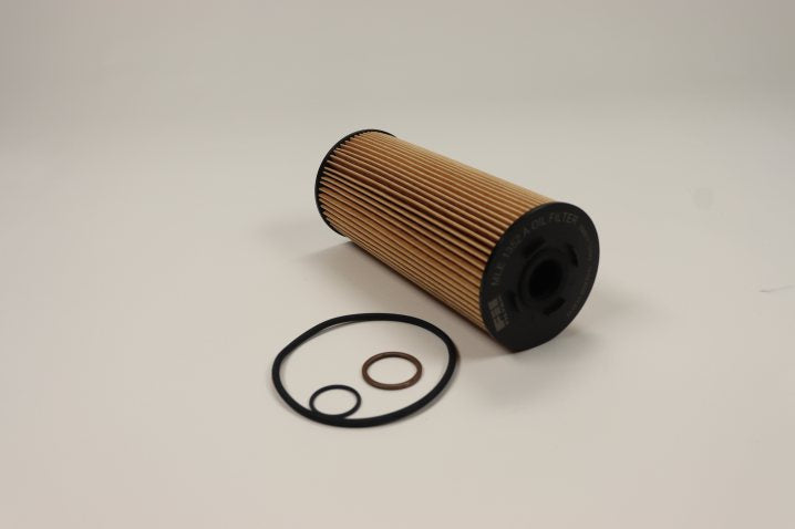 MLE1352A oil filter element (metal-free)