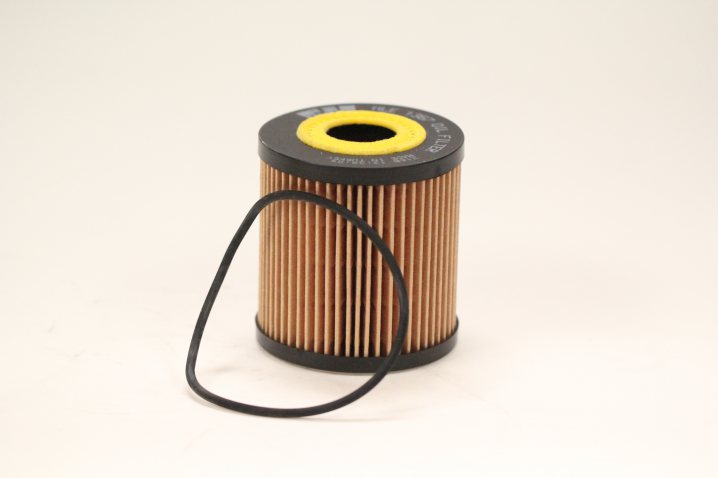 MLE1367 oil filter (element)