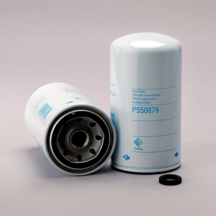 P550879 fuel filter (spin-on)