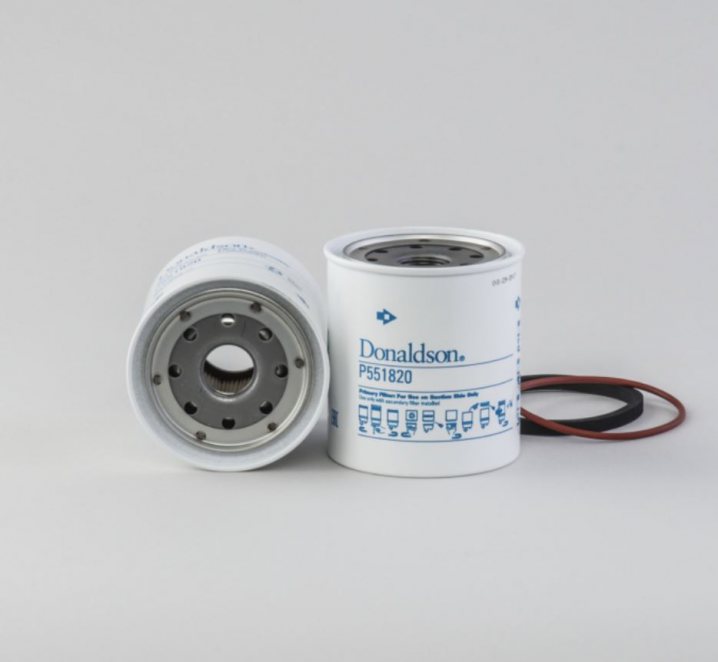 P551820 fuel filter (spin-on)