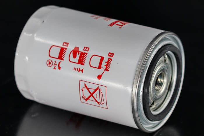 SH 56157 hydraulic filter spin-on