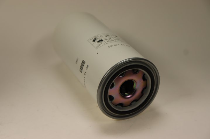 WD 13 145/23 oil filter (spin-on)