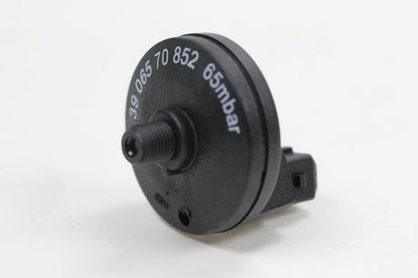 39 065 70 852 Maintenance switch, NO contact, 65 mbar