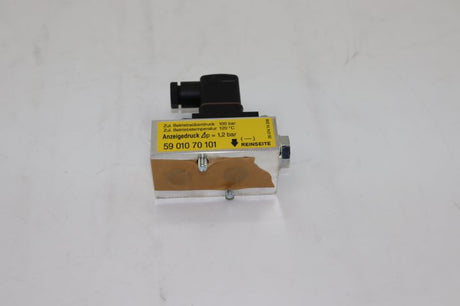 59 010 70 101 maintenance switch