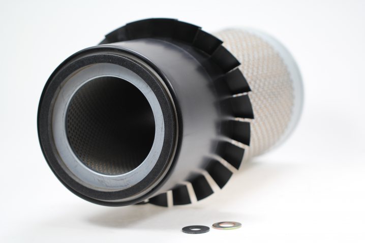 C 18 436 air filter element