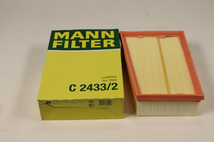 C 2433/2 air filter element