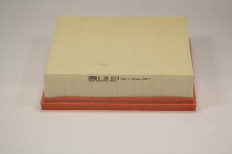 C 32 013 air filter element
