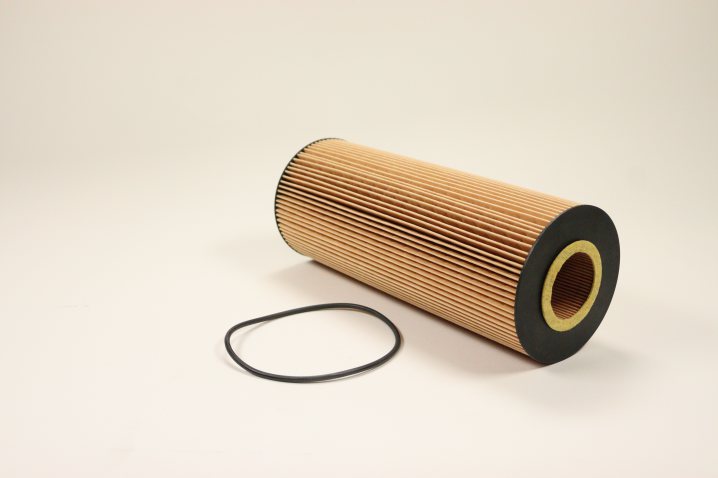 E500H D129 oil filter element