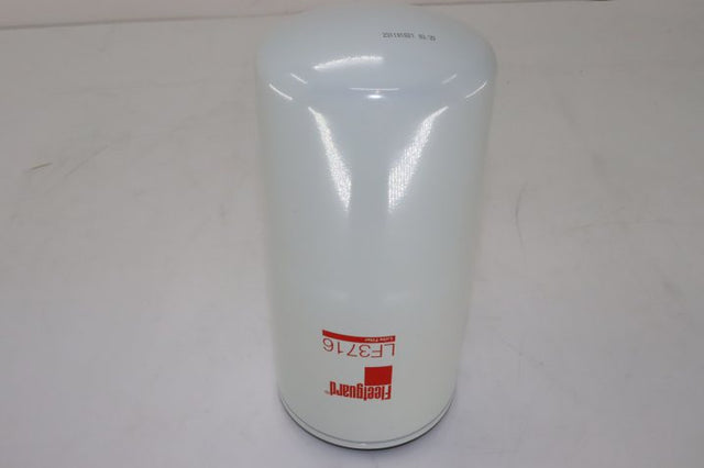 LF3716 oil filter element