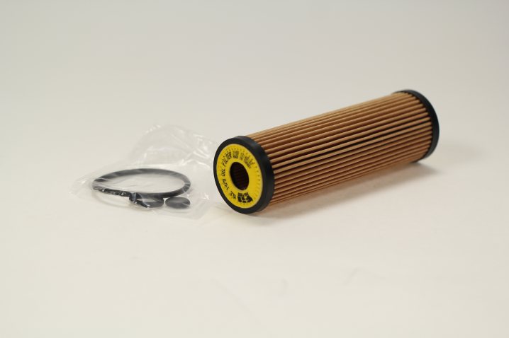 MLE1479 oil filter element (metal-free)