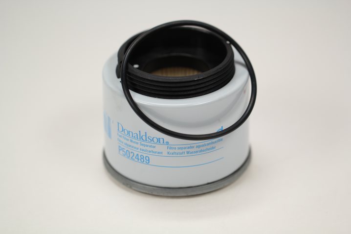 P502489 fuel filter spin-on