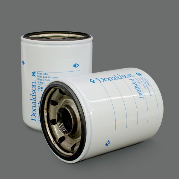 P550947 oil filter (spin-on)
