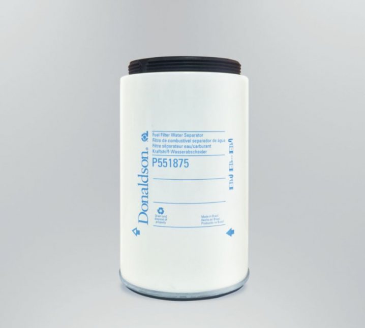 P551875 fuel filter (spin-on)