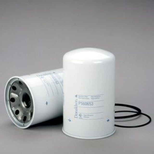 P560653 oil filter (spin-on)