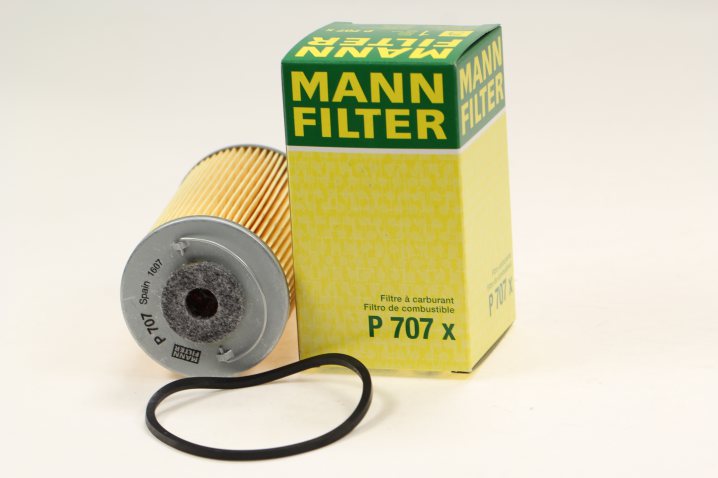 P 707 x fuel filter element