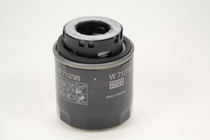 W 712/90 oil filter (spin-on)