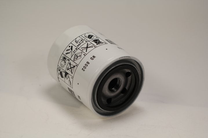 WD 8002 oil filter (spin-on)