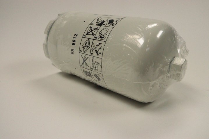 WH 9012 oil filter (spin-on)